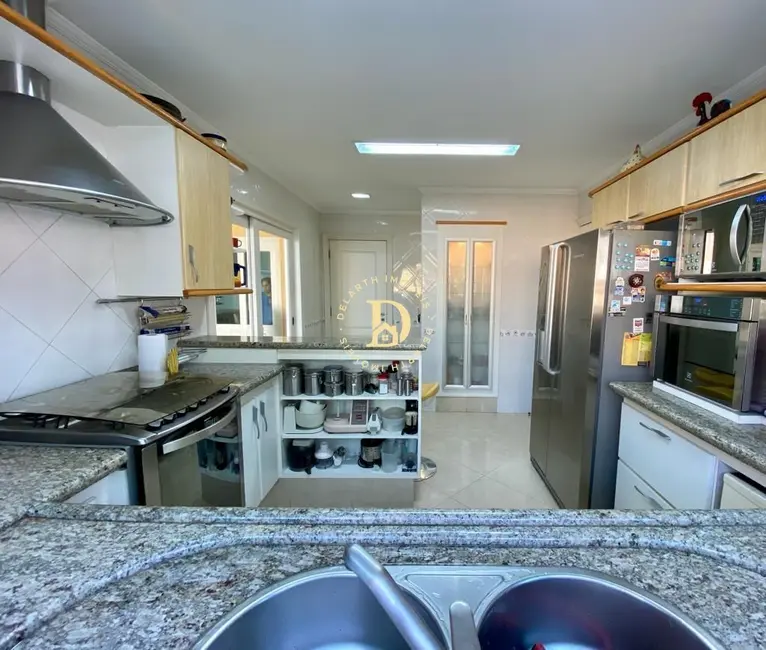 Foto 4 de Casa de Condomínio com 3 quartos para alugar, 250m2 em Sao Jose Dos Campos - SP