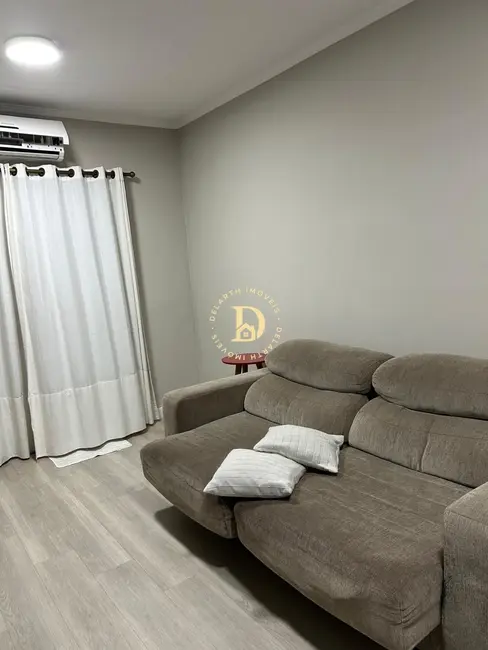 Foto 4 de Casa de Condomínio com 2 quartos à venda, 80m2 em Loteamento Villa Branca, Jacarei - SP