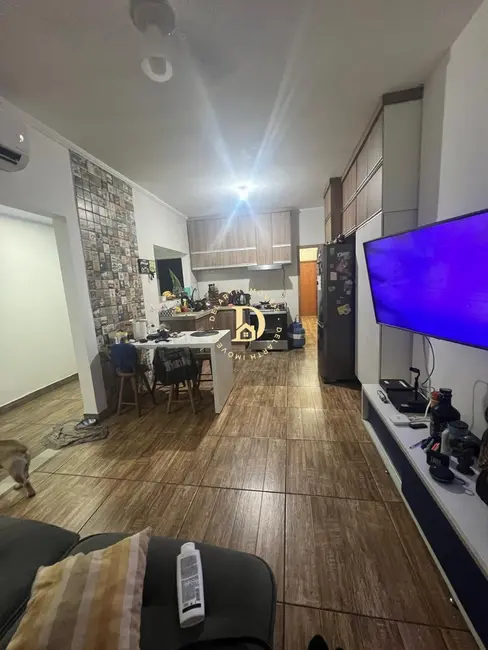 Foto 2 de Casa com 3 quartos à venda, 92m2 em Sao Jose Dos Campos - SP