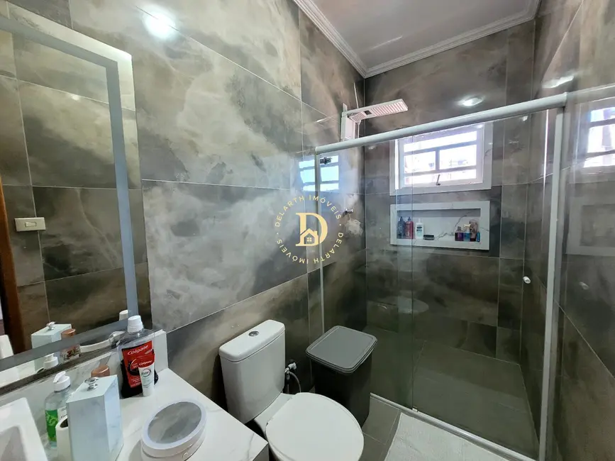 Sobrado com 3 quartos à venda, 140m2 em Sao Jose Dos Campos - SP - imagem 9 Foto 9 de Sobrado com 3 quartos à venda, 140m2 em Sao Jose Dos Campos - SP