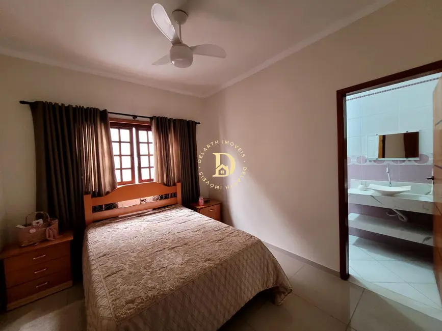 Sobrado com 3 quartos à venda, 140m2 em Sao Jose Dos Campos - SP - imagem 8 Foto 8 de Sobrado com 3 quartos à venda, 140m2 em Sao Jose Dos Campos - SP