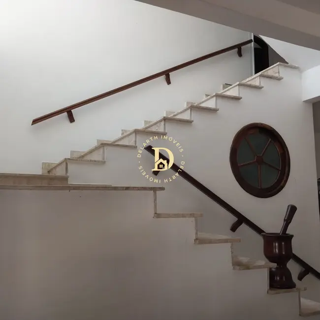 Foto 8 de Sobrado com 6 quartos à venda, 479m2 em Centro, Paraibuna - SP