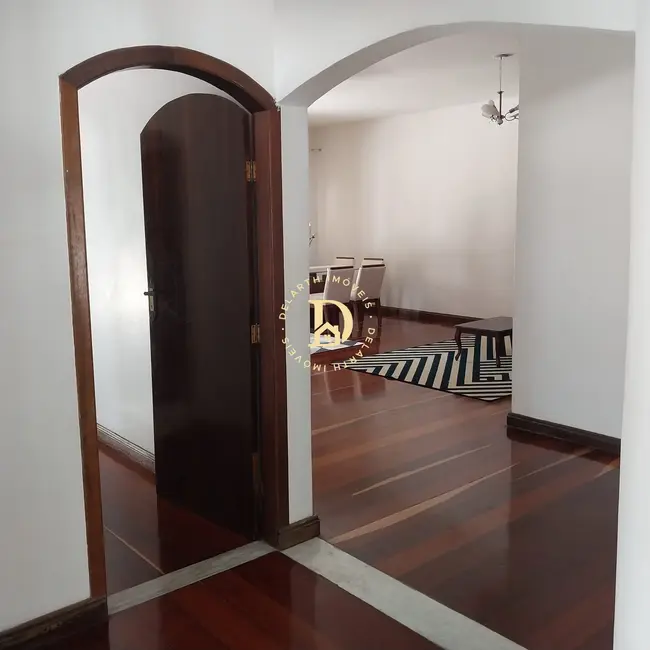 Foto 6 de Sobrado com 6 quartos à venda, 479m2 em Centro, Paraibuna - SP