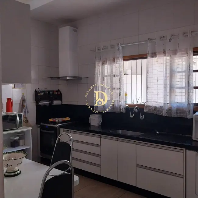 Foto 7 de Sobrado com 6 quartos à venda, 479m2 em Centro, Paraibuna - SP