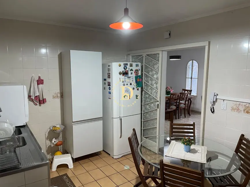 Foto 5 de Casa com 6 quartos à venda, 170m2 em Sao Jose Dos Campos - SP