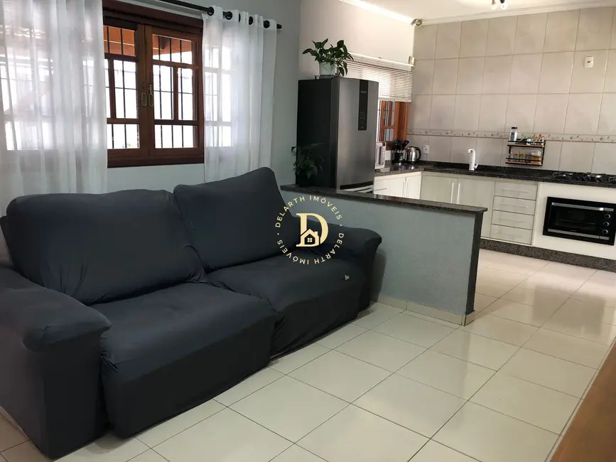 Foto 2 de Casa com 2 quartos à venda, 84m2 em Loteamento Villa Branca, Jacarei - SP