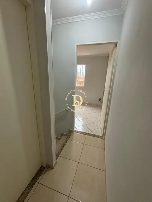 Foto 4 de Casa de Condomínio com 2 quartos à venda, 60m2 em Parque Califórnia, Jacarei - SP