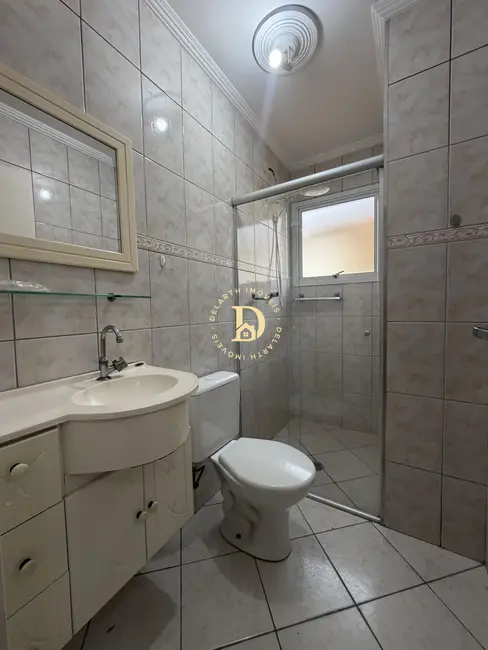 Foto 6 de Casa de Condomínio com 2 quartos à venda, 60m2 em Parque Califórnia, Jacarei - SP