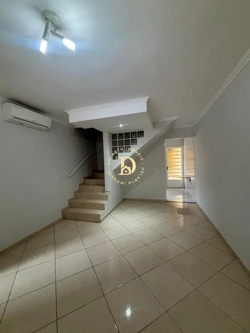 Foto 1 de Casa de Condomínio com 2 quartos à venda, 60m2 em Parque Califórnia, Jacarei - SP