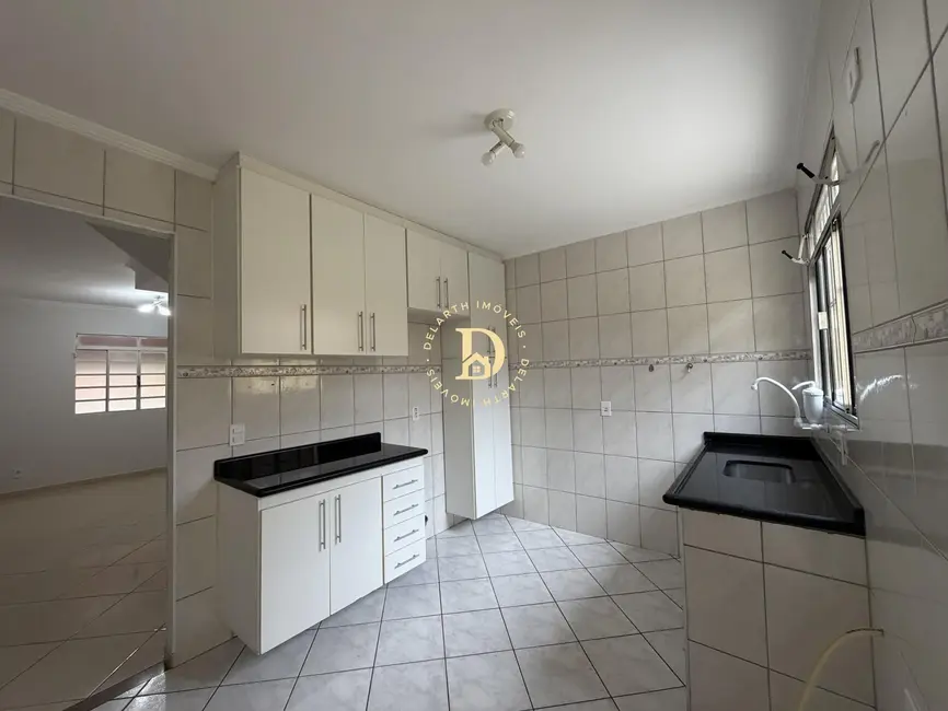 Foto 8 de Casa de Condomínio com 2 quartos à venda, 60m2 em Parque Califórnia, Jacarei - SP