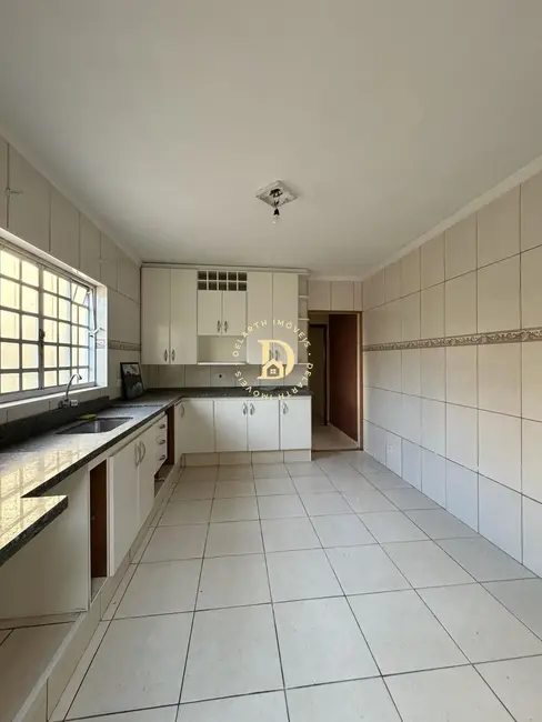 Foto 4 de Sobrado com 4 quartos à venda, 161m2 em Sao Jose Dos Campos - SP