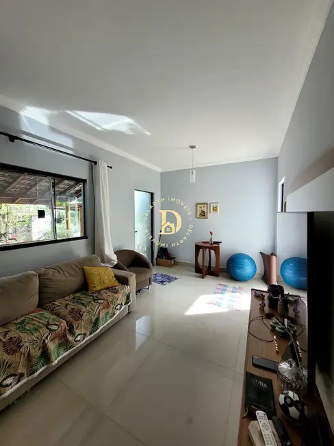 Casa com 2 quartos à venda, 90m2 em Sao Jose Dos Campos - SP - imagem 2 Foto 2 de Casa com 2 quartos à venda, 90m2 em Sao Jose Dos Campos - SP