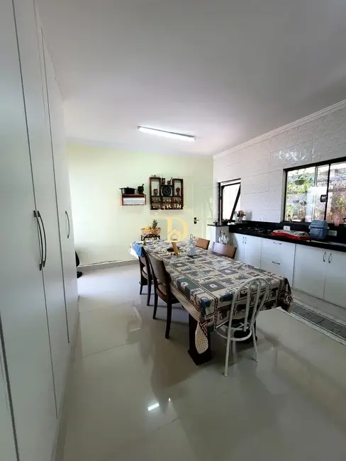 Casa com 2 quartos à venda, 90m2 em Sao Jose Dos Campos - SP - imagem 3 Foto 3 de Casa com 2 quartos à venda, 90m2 em Sao Jose Dos Campos - SP