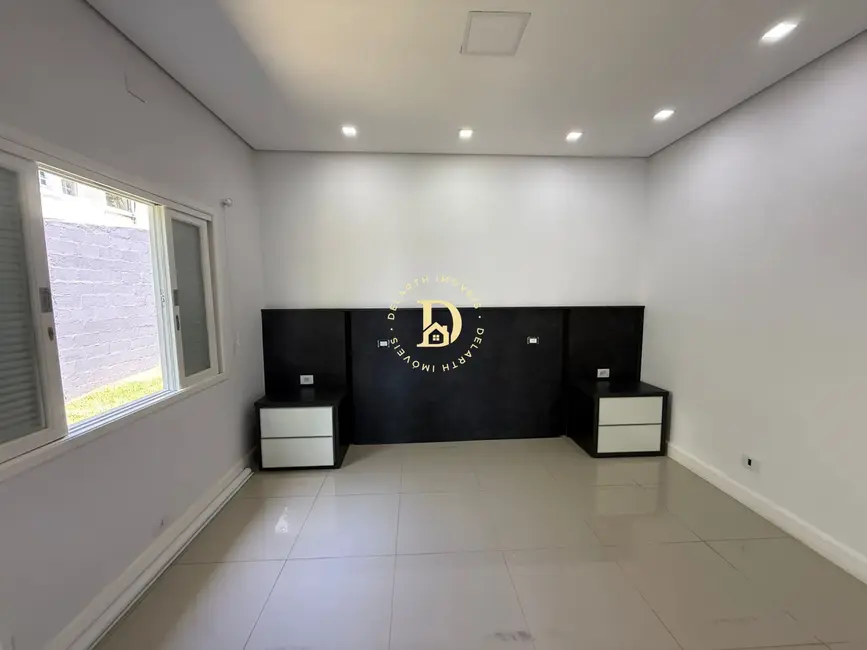 Casa de Condomínio com 3 quartos à venda, 300m2 em Jacarei - SP - imagem 8 Foto 8 de Casa de Condomínio com 3 quartos à venda, 300m2 em Jacarei - SP