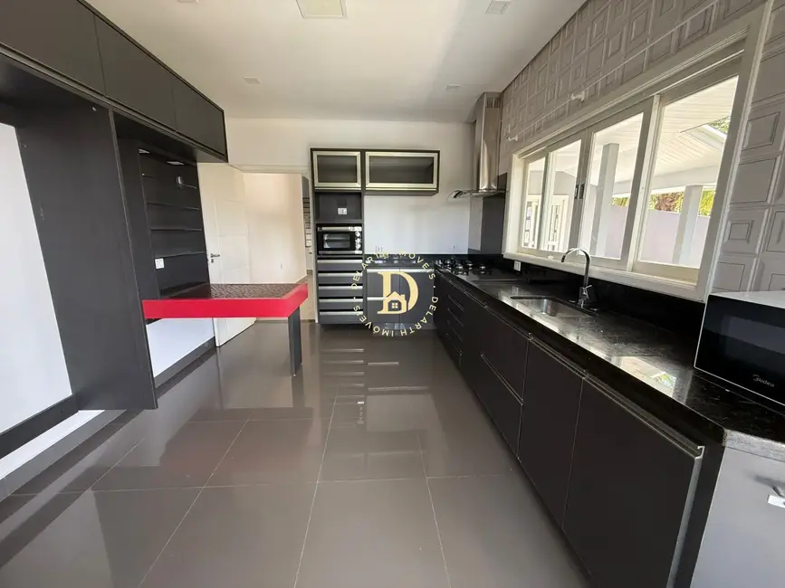Casa de Condomínio com 3 quartos à venda, 300m2 em Jacarei - SP - imagem 4 Foto 4 de Casa de Condomínio com 3 quartos à venda, 300m2 em Jacarei - SP