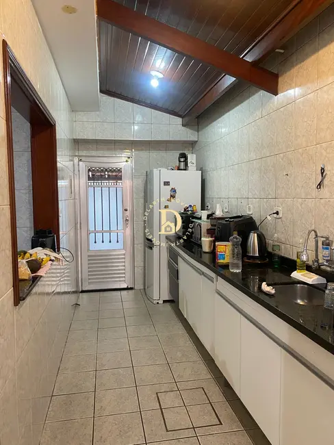 Foto 5 de Casa com 3 quartos para alugar, 135m2 em Centro, Jacarei - SP