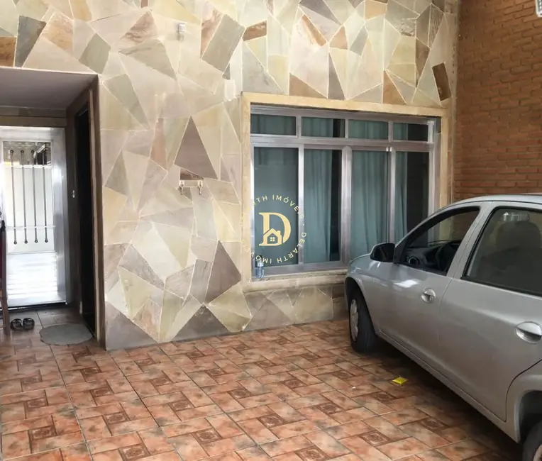 Foto 1 de Casa com 3 quartos para alugar, 135m2 em Centro, Jacarei - SP
