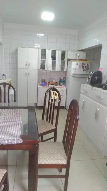 Casa com 2 quartos à venda, 75m2 em Sao Jose Dos Campos - SP - imagem 5 Foto 5 de Casa com 2 quartos à venda, 75m2 em Sao Jose Dos Campos - SP