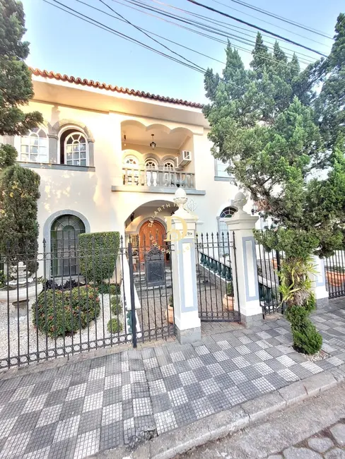 Foto 2 de Sobrado com 5 quartos à venda, 550m2 em Jardim Siesta, Jacarei - SP