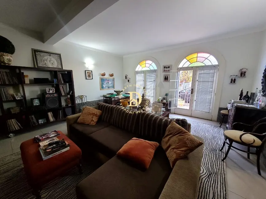 Foto 4 de Sobrado com 5 quartos à venda, 550m2 em Jardim Siesta, Jacarei - SP