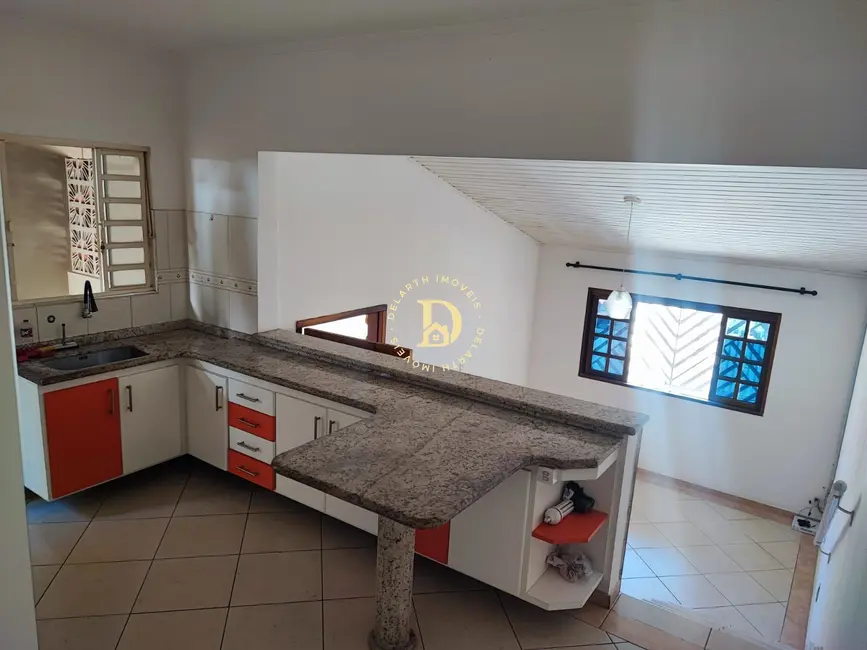 Foto 2 de Casa com 2 quartos para alugar, 65m2 em Sao Jose Dos Campos - SP