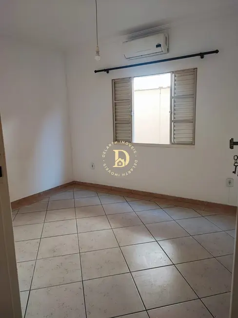 Foto 4 de Casa com 2 quartos para alugar, 65m2 em Sao Jose Dos Campos - SP