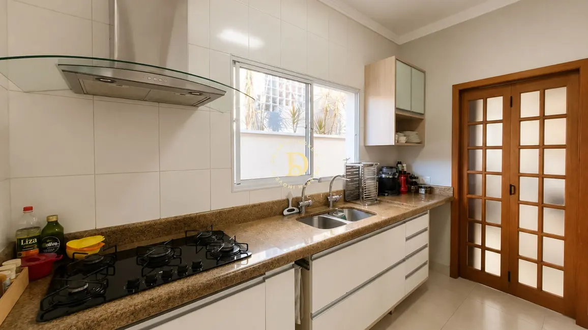 Foto 4 de Casa de Condomínio com 3 quartos à venda, 176m2 em Loteamento Villa Branca, Jacarei - SP