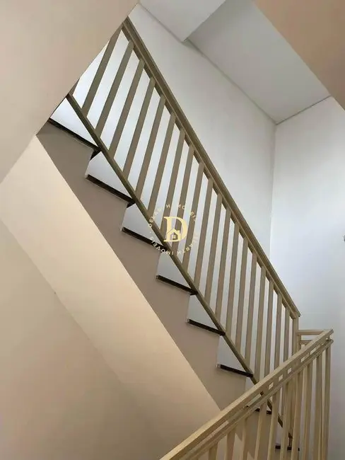 Foto 4 de Sobrado com 3 quartos à venda, 222m2 em Residencial Parque dos Sinos, Jacarei - SP