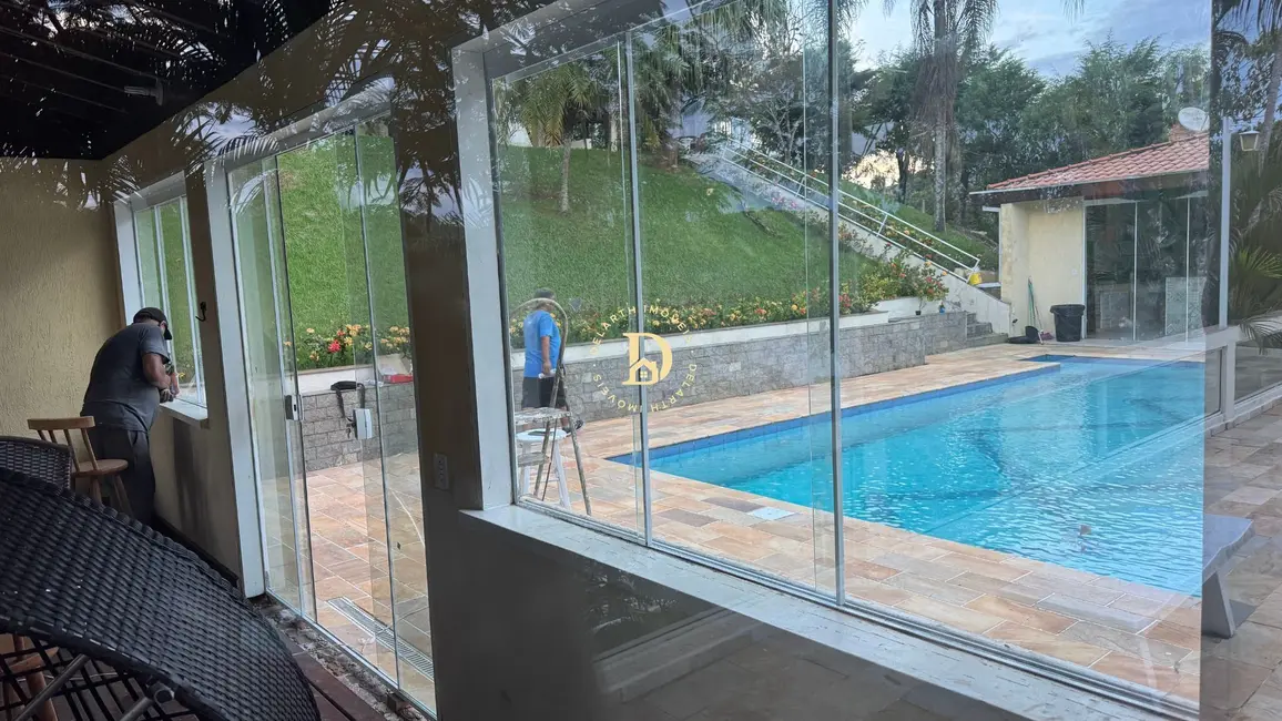 Foto 8 de Chácara com 4 quartos à venda, 650m2 em Chácaras Condomínio Recanto Pássaros II, Jacarei - SP