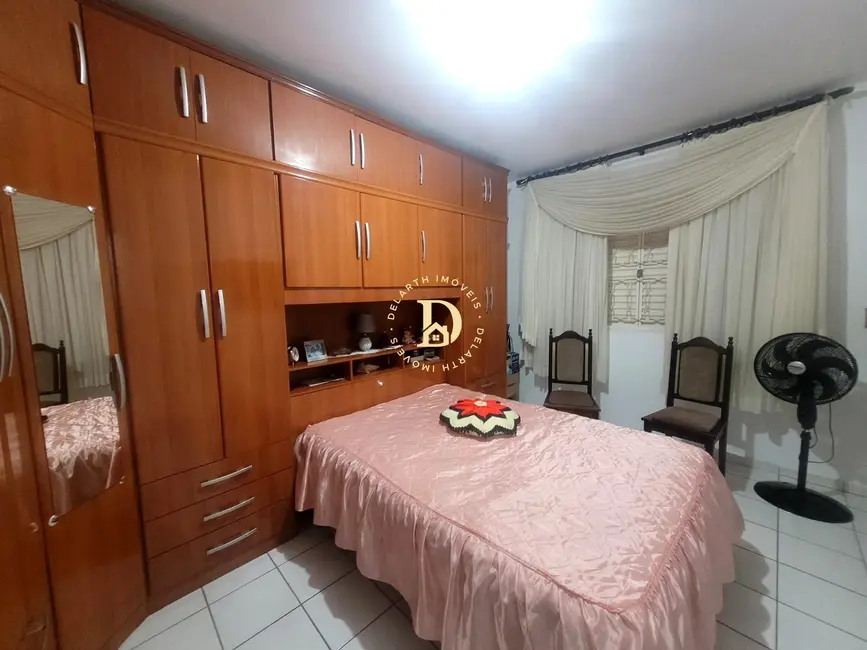 Casa com 2 quartos à venda, 124m2 em Vila Formosa, Jacarei - SP - imagem 7 Foto 7 de Casa com 2 quartos à venda, 124m2 em Vila Formosa, Jacarei - SP