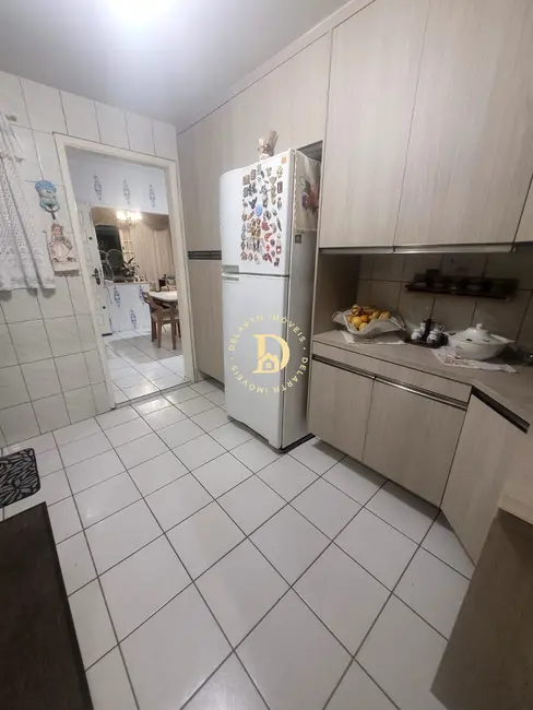 Casa com 2 quartos à venda, 124m2 em Vila Formosa, Jacarei - SP - imagem 5 Foto 5 de Casa com 2 quartos à venda, 124m2 em Vila Formosa, Jacarei - SP