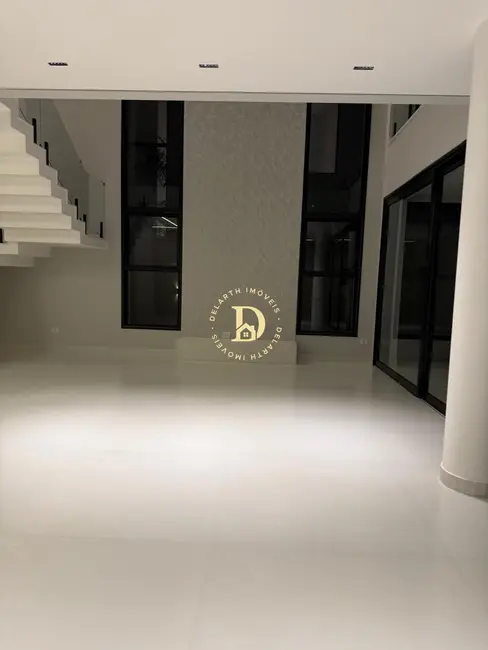 Casa de Condomínio com 4 quartos à venda, 500m2 em Sao Jose Dos Campos - SP - imagem 3 Foto 3 de Casa de Condomínio com 4 quartos à venda, 500m2 em Sao Jose Dos Campos - SP