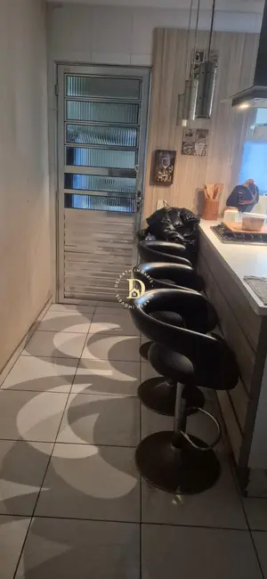 Casa de Condomínio com 2 quartos à venda, 58m2 em Sao Jose Dos Campos - SP - imagem 4 Foto 4 de Casa de Condomínio com 2 quartos à venda, 58m2 em Sao Jose Dos Campos - SP