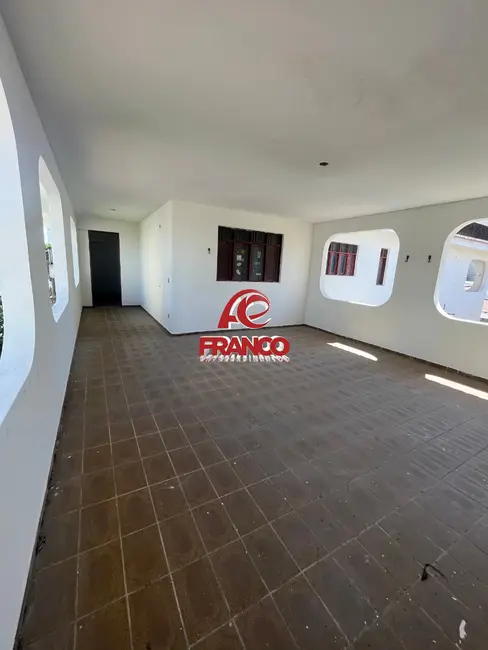 Foto 2 de Casa com 8 quartos à venda, 480m2 em Ponta Negra, Natal - RN