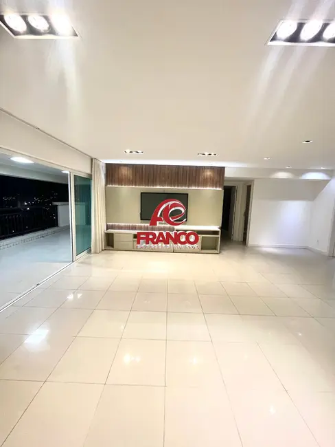 Apartamento com 3 quartos para alugar, 196m2 em Capim Macio, Natal - RN - imagem 9 Foto 9 de Apartamento com 3 quartos para alugar, 196m2 em Capim Macio, Natal - RN