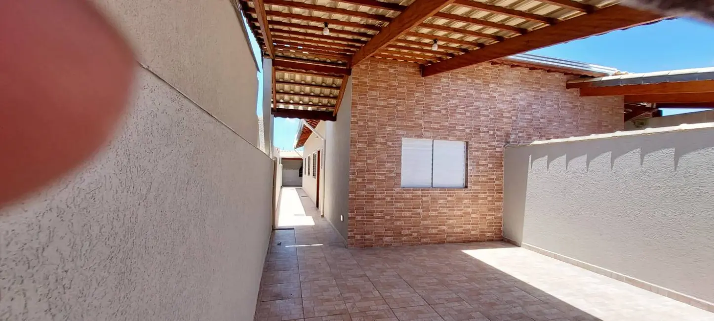 Foto 6 de Casa com 2 quartos à venda, 130m2 em Mongagua - SP