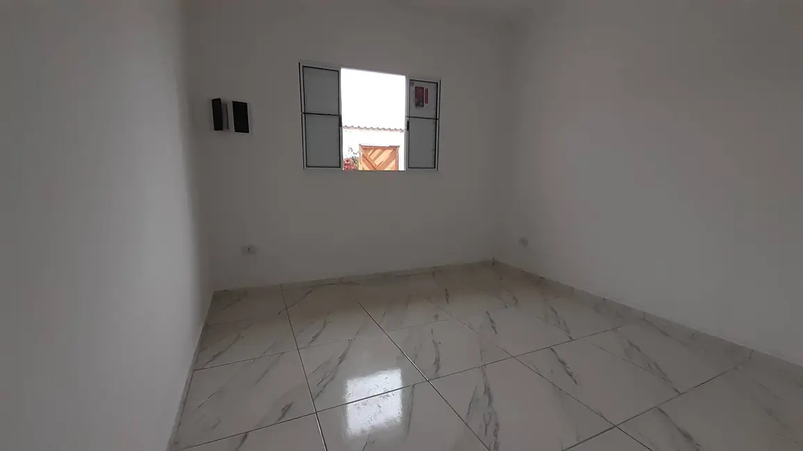 Casa com 2 quartos à venda, 70m2 em Itanhaem - SP - imagem 9 Foto 9 de Casa com 2 quartos à venda, 70m2 em Itanhaem - SP