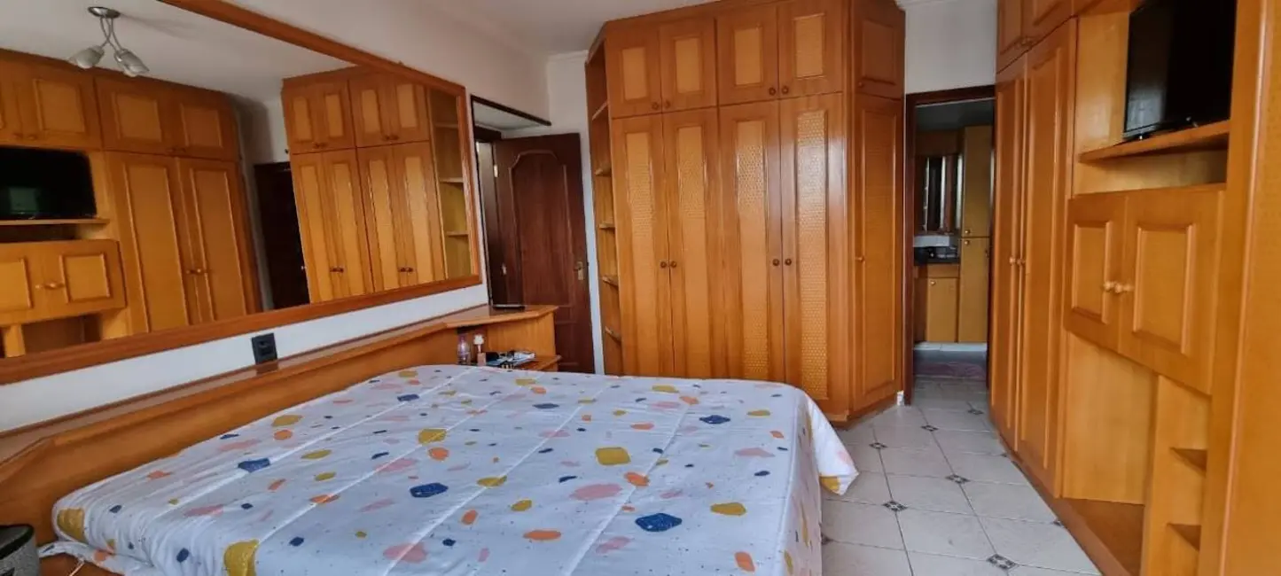 Apartamento com 3 quartos à venda, 140m2 em Canto do Forte, Praia Grande - SP - imagem 9 Foto 9 de Apartamento com 3 quartos à venda, 140m2 em Canto do Forte, Praia Grande - SP