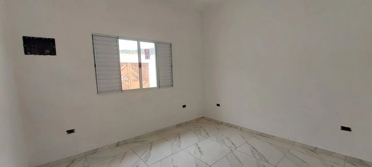 Foto 6 de Casa com 2 quartos à venda, 150m2 em Itanhaem - SP