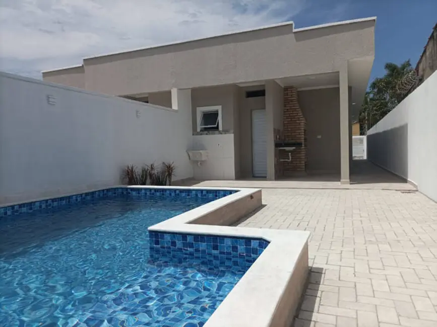 Foto 1 de Casa com 3 quartos à venda, 210m2 em Itanhaem - SP