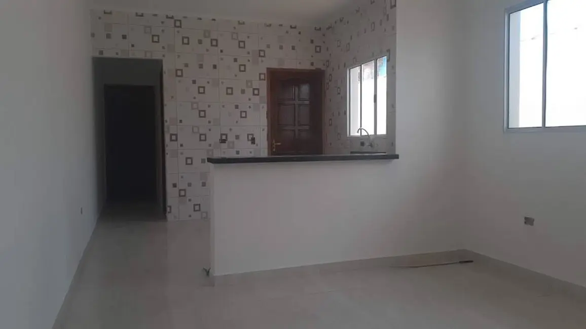 Foto 6 de Casa com 2 quartos à venda, 150m2 em Mongagua - SP