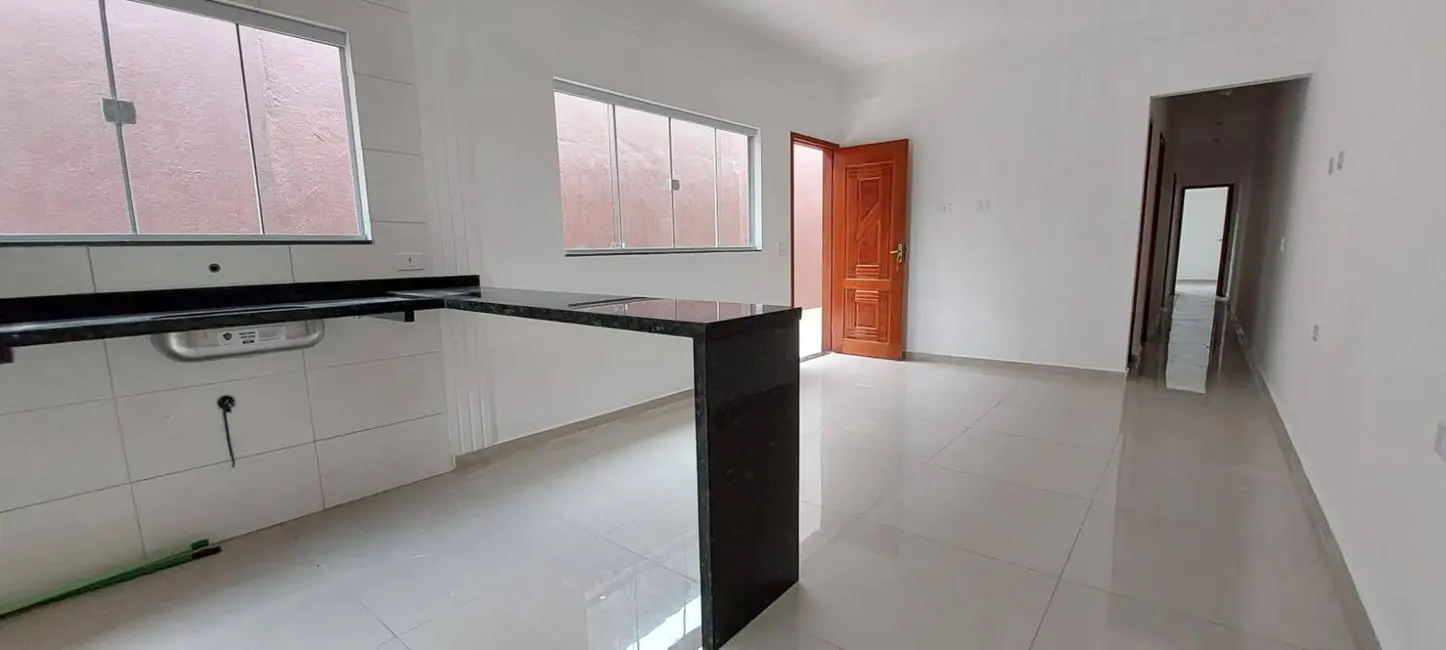 Foto 3 de Casa com 3 quartos à venda, 210m2 em Mongagua - SP