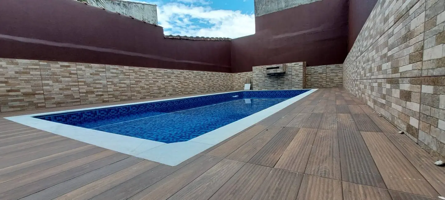 Foto 2 de Casa com 3 quartos à venda, 210m2 em Mongagua - SP