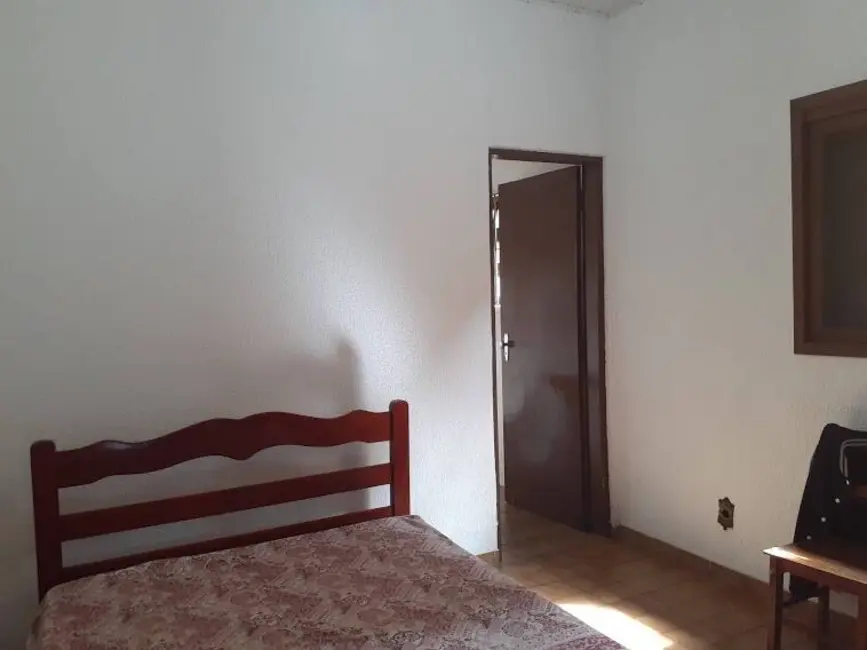 Foto 6 de Casa com 3 quartos à venda, 376m2 em Mongagua - SP