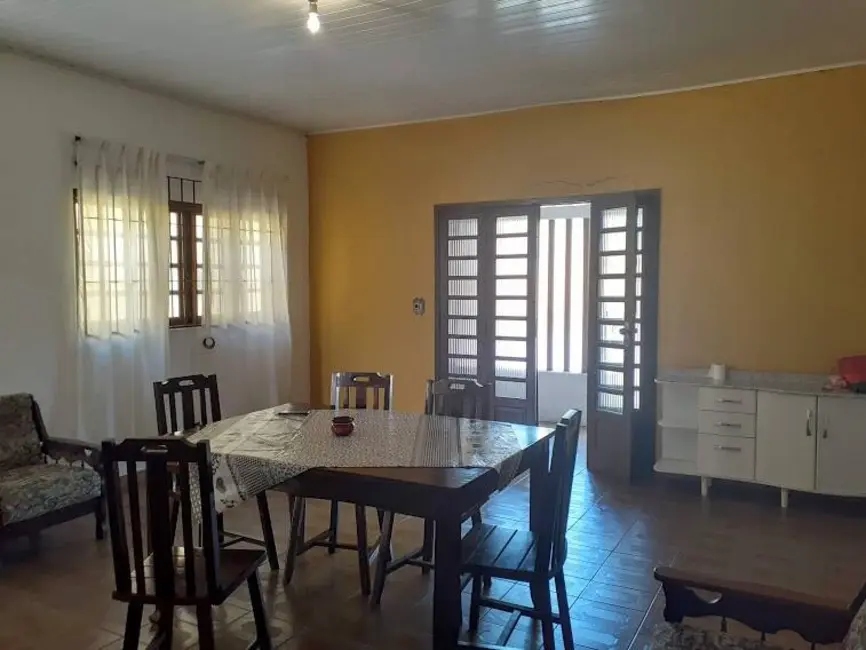 Foto 3 de Casa com 3 quartos à venda, 376m2 em Mongagua - SP