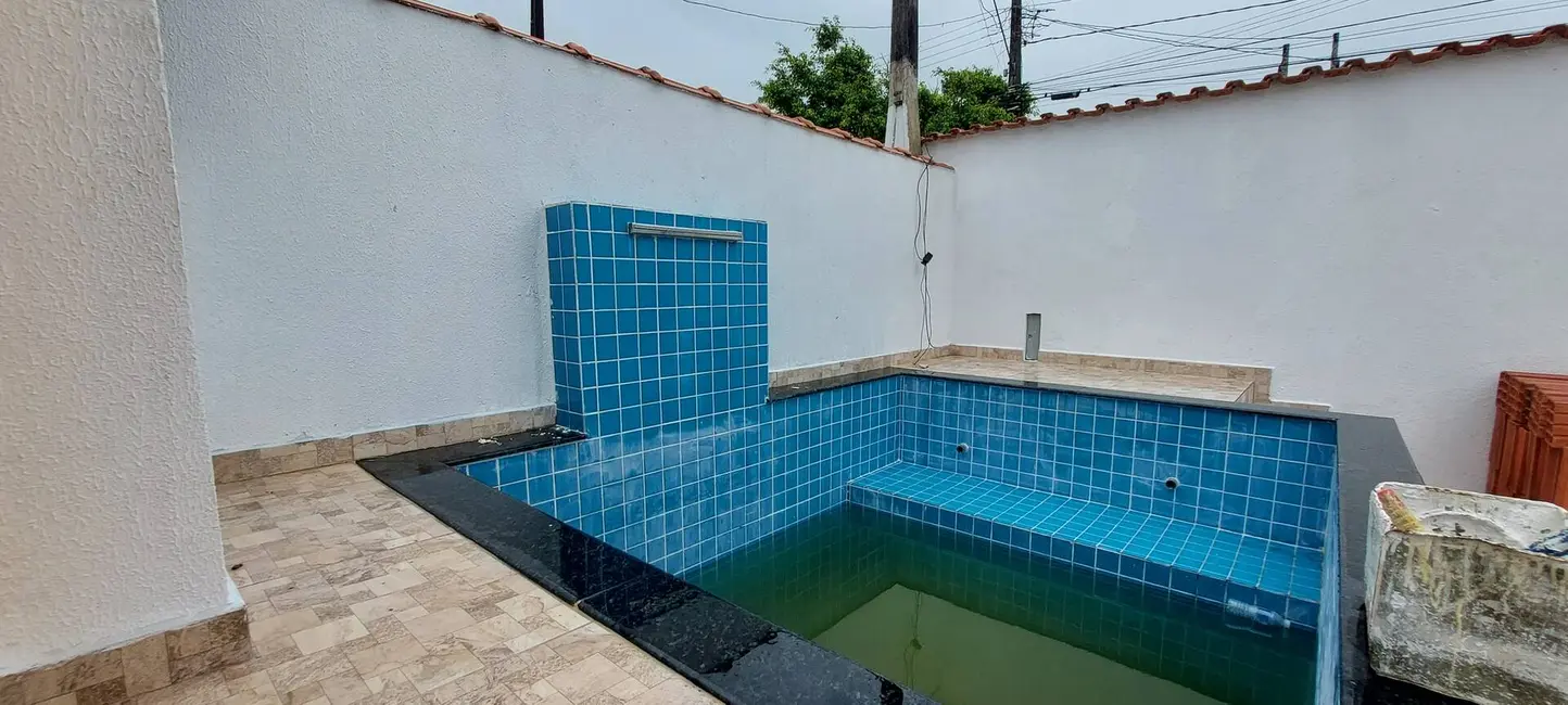 Foto 8 de Casa com 2 quartos à venda, 138m2 em Mongagua - SP