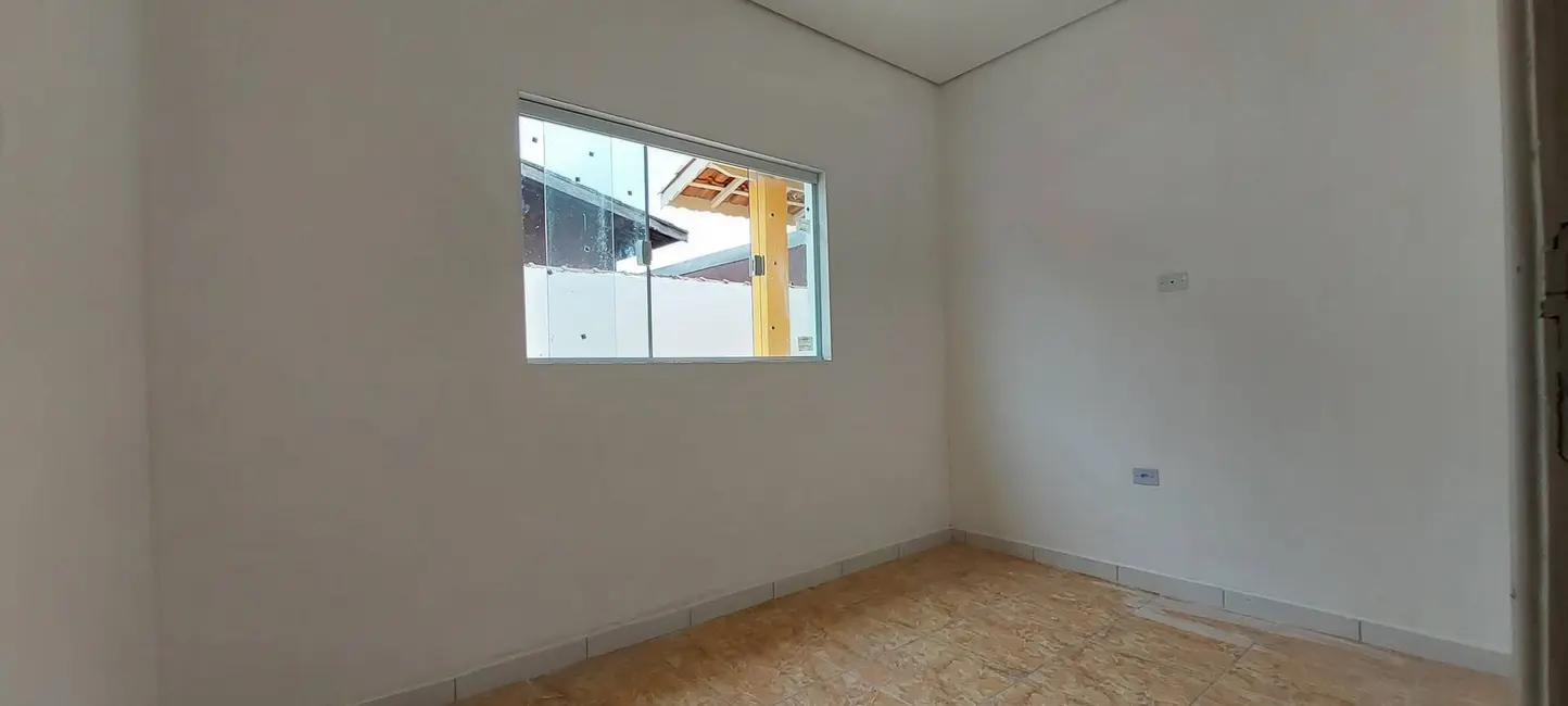 Foto 9 de Casa com 2 quartos à venda, 138m2 em Mongagua - SP