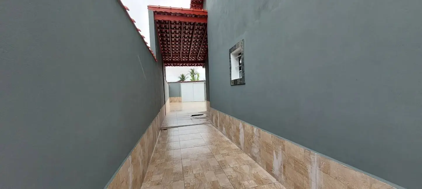 Foto 6 de Casa com 2 quartos à venda, 175m2 em Mongagua - SP