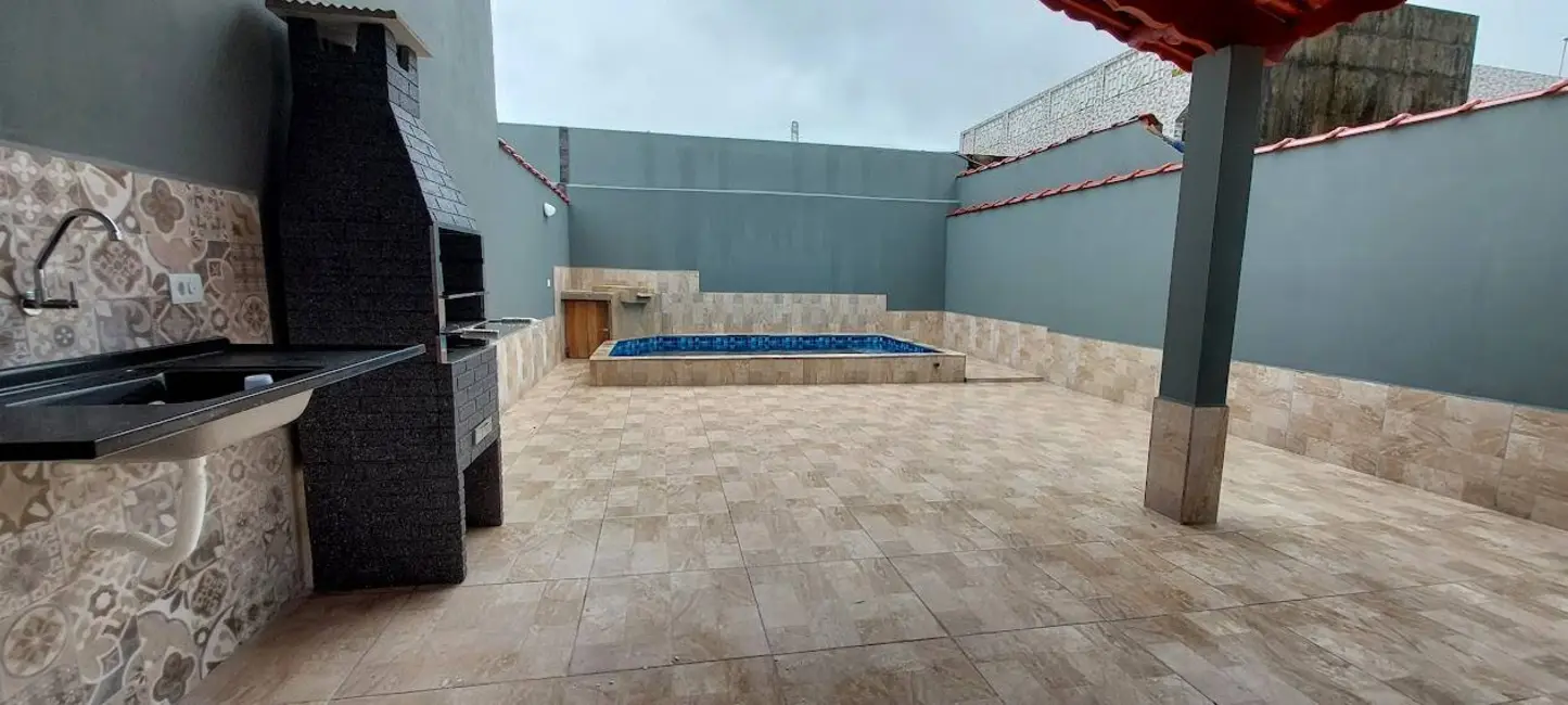 Foto 9 de Casa com 2 quartos à venda, 175m2 em Mongagua - SP