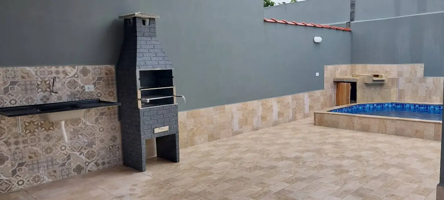 Foto 8 de Casa com 2 quartos à venda, 175m2 em Mongagua - SP